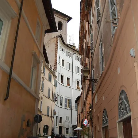 Vetrina Holidays Apartment Navona-3
